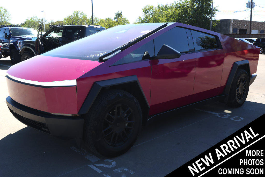 Used 2024 Tesla Cybertruck AWD Crew Cab image 1