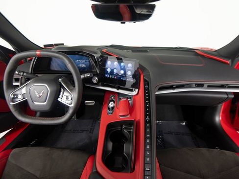 Used 2021 Chevrolet Corvette Stingray Preferred Cpe w/ Engine Appearance Package RWD image 42