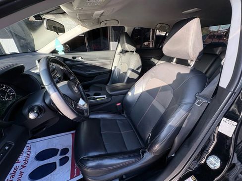 Used 2020 Nissan Altima 2.5 SR image 12