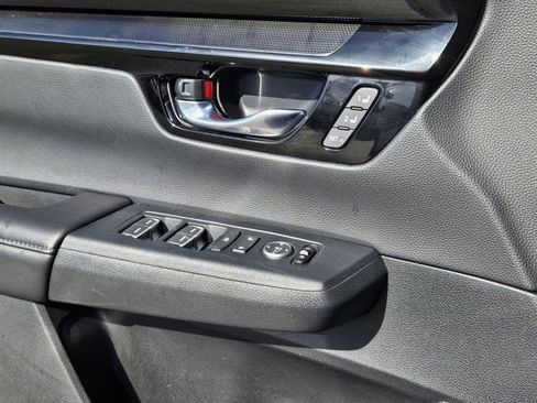 Used 2025 Honda CR-V EX-L image 13