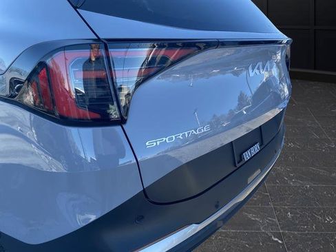 New 2026 Kia Sportage EX image 39