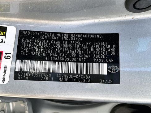 Used 2025 Toyota Camry LE FWD image 34