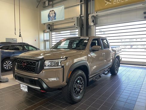 Used 2024 Nissan Frontier PRO-4X w/ Pro Premium Package AWD/4WD image 4