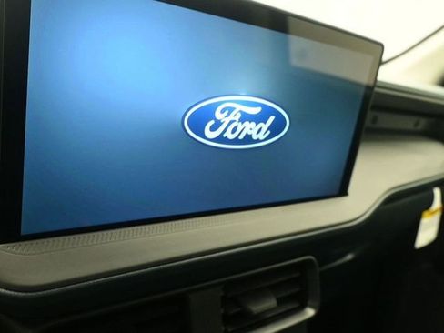 New 2026 Ford Maverick XL image 15