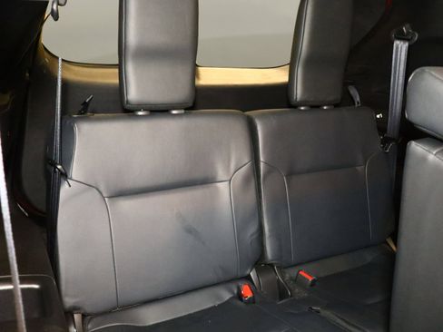 Used 2024 Mitsubishi Outlander SE image 19