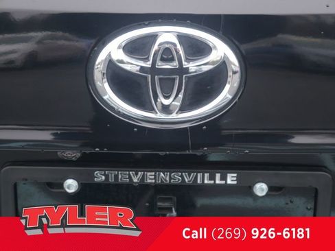 Used 2024 Toyota Highlander Limited AWD/4WD image 15