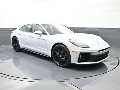 Certified 2025 Porsche Panamera image 27