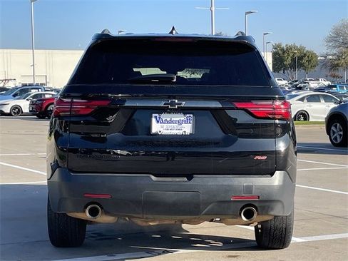 Used 2023 Chevrolet Traverse RS image 5