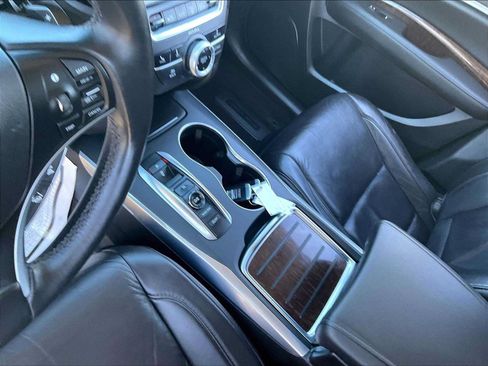 Used 2020 Acura MDX FWD image 19