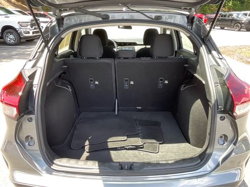 Used 2024 Nissan Kicks SV FWD image 26
