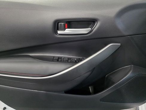 Used 2025 Toyota Corolla SE image 10