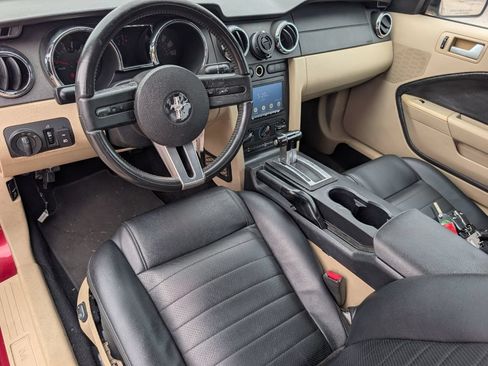 Used 2006 Ford Mustang Convertible RWD image 8