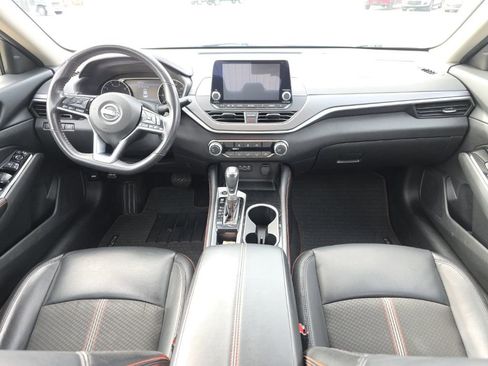 Used 2024 Nissan Altima 2.5 SR image 7