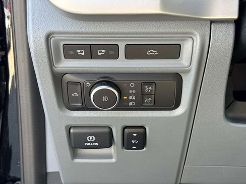Used 2022 Ford F150 XLT w/ Equipment Group 302A High AWD/4WD image 28