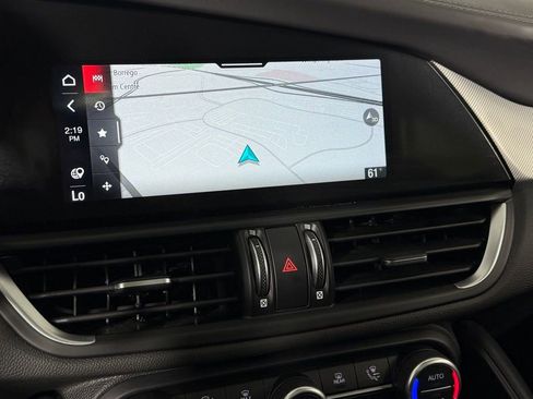 Used 2024 Alfa Romeo Giulia Veloce image 20