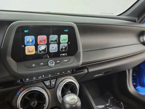 Used 2017 Chevrolet Camaro LT w/ Technology Package RWD image 31