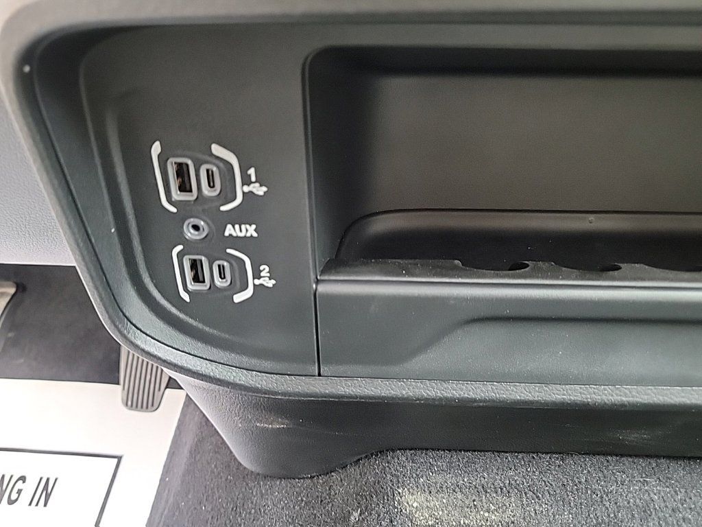 New 2027 RAM 2500 Tradesman AWD/4WD image 13