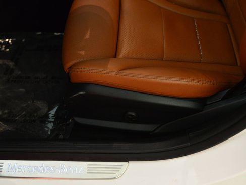 Used 2019 Mercedes-Benz C 300 4MATIC Sedan image 26