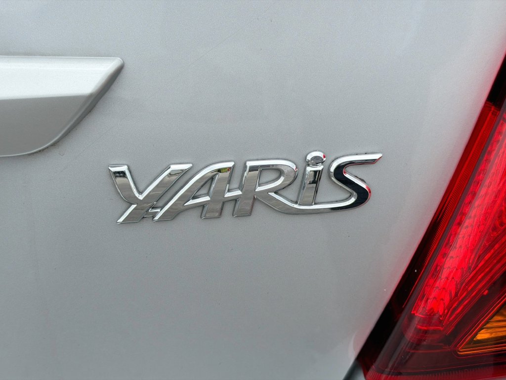 Used 2017 Toyota Yaris L FWD image 11