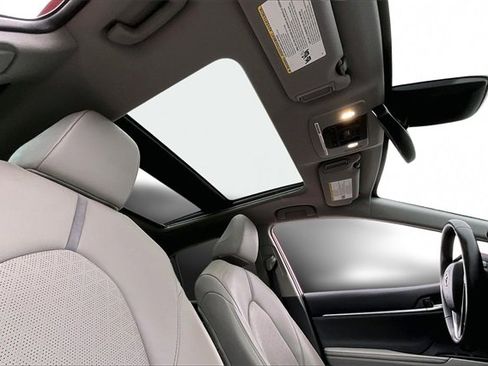 Used 2020 Toyota Camry XSE image 25