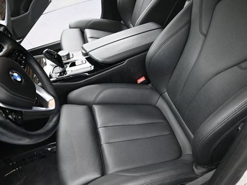 Used 2020 BMW 530i xDrive w/ Premium Package AWD/4WD image 14