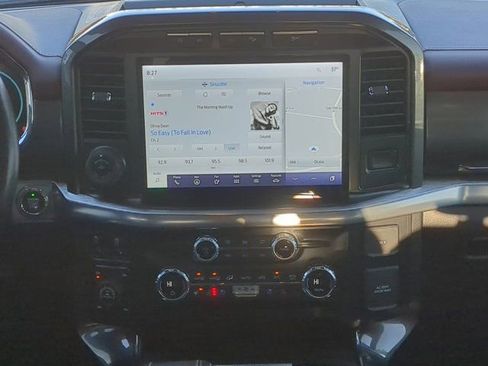 Used 2021 Ford F150 Lariat w/ Equipment Group 502A High image 17