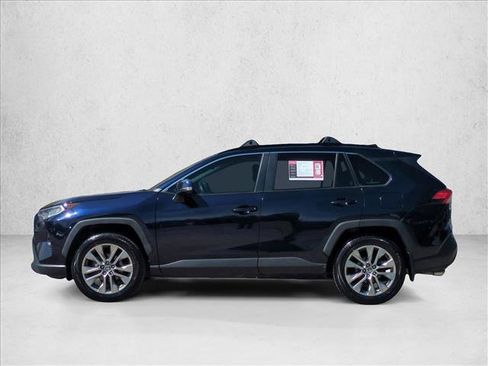 Used 2021 Toyota RAV4 XLE Premium FWD image 9
