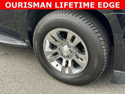 Used 2019 Chevrolet Suburban LT image 7