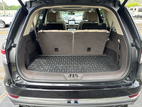 Certified 2023 Lincoln Aviator AWD w/ Premium Package image 28