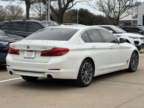 Used 2019 BMW 530i xDrive w/ Convenience Package image 4