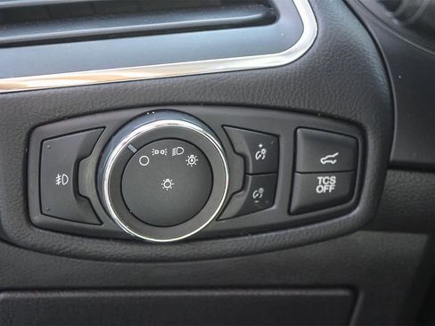 Used 2022 Ford Edge Titanium image 29