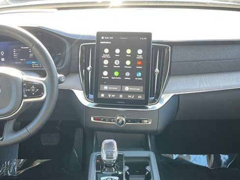 New 2025 Volvo XC90 T8 Ultra w/ Protection Package Premier image 22