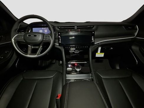 New 2026 Jeep Grand Cherokee Limited image 7