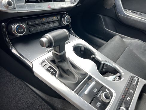 Used 2020 Kia Stinger GT1 RWD image 26