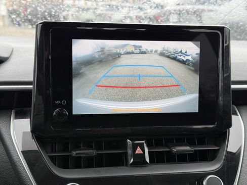 Used 2024 Toyota Corolla LE image 24