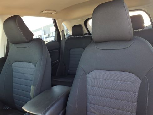 Used 2024 Ford Edge SE image 20