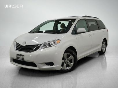 Used 2014 Toyota Sienna LE