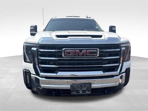 Used 2024 GMC Sierra 3500 SLE w/ SLE Convenience Package AWD/4WD image 4