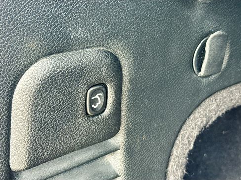 Used 2019 Jeep Grand Cherokee Limited image 12