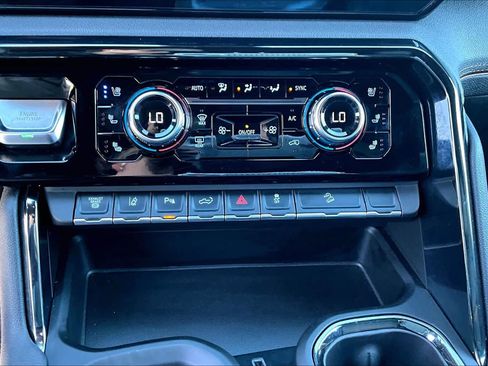 Certified 2024 GMC Sierra 2500 AT4 w/ AT4 Premium Plus Package image 34