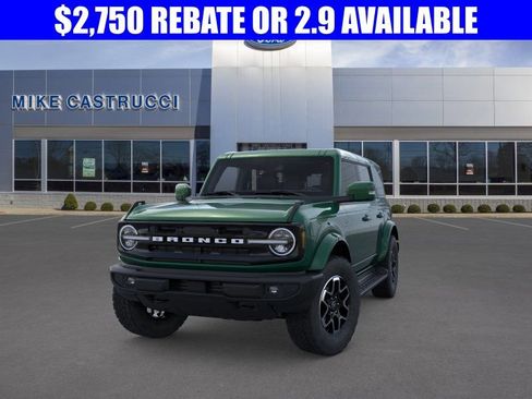 New 2025 Ford Bronco Outer Banks image 2