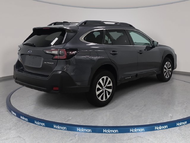 Used 2023 Subaru Outback Premium AWD/4WD image 6
