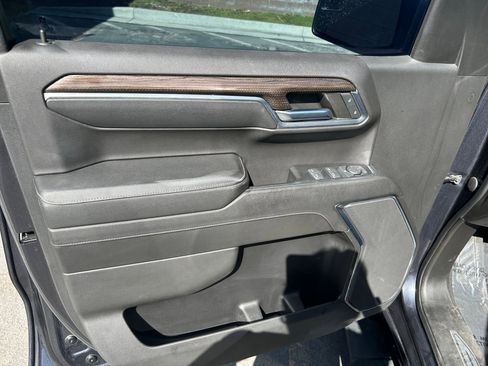 Used 2023 Chevrolet Silverado 1500 LT AWD/4WD image 10