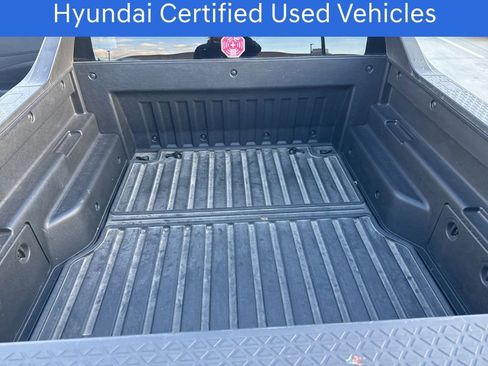 Certified 2025 Hyundai Santa Cruz SEL image 19