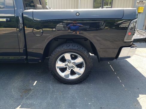 Used 2015 RAM 1500 Big Horn AWD/4WD image 38