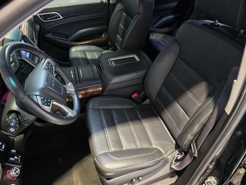 Used 2015 GMC Yukon Denali image 23