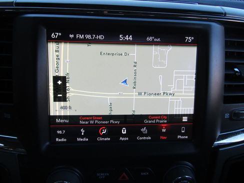 Used 2018 RAM 2500 Laramie w/ Sport Appearance Group image 16