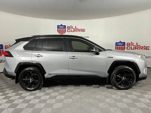 Used 2019 Toyota RAV4 XSE image 2