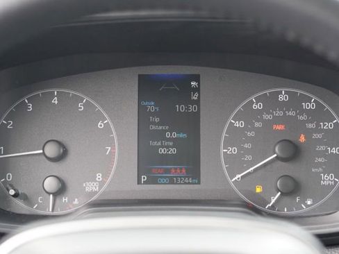 Used 2024 Toyota Corolla Cross LE AWD/4WD image 19