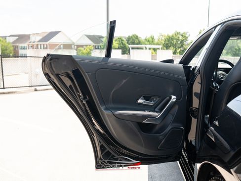 Used 2020 Mercedes-Benz CLA 250 w/ Premium Package image 42
